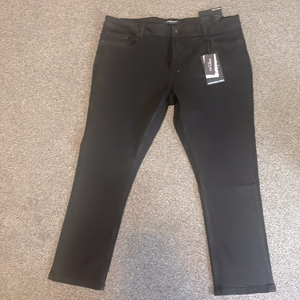Black Kenneth Cole jeans size 42 x 30 stretch / regular fit
